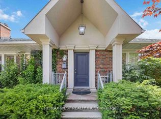 11 Duval Dr, Toronto, ON M6L2J9