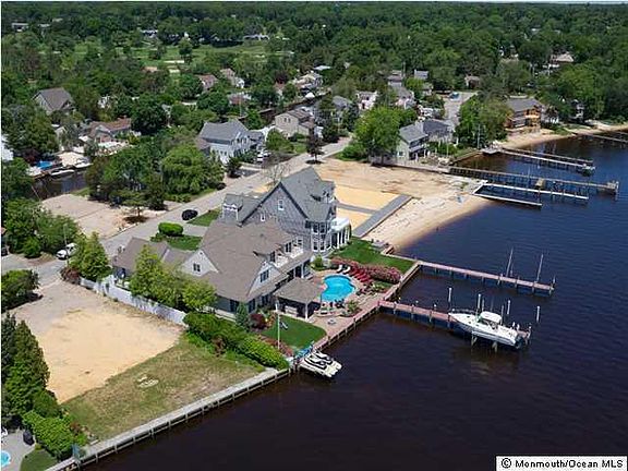 3rd image of 9 Haines Cove Dr