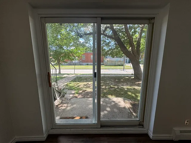 236 Louisa St #1B — Photo 20
