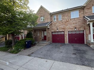 10 Wuthering Heights Rd, Toronto, ON M1C 5H6