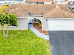 9675 NW 19th Pl, Sunrise, FL 33322