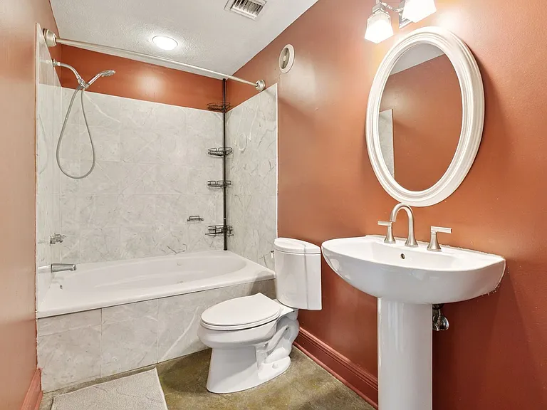 309 Opal St — Photo 11