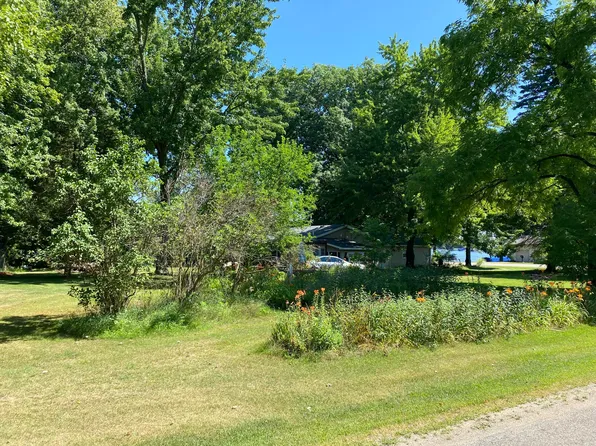 226 Dons Dr, Coldwater, MI 49036