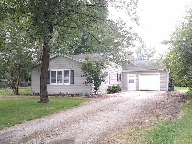 2424 Poplar St photo 1