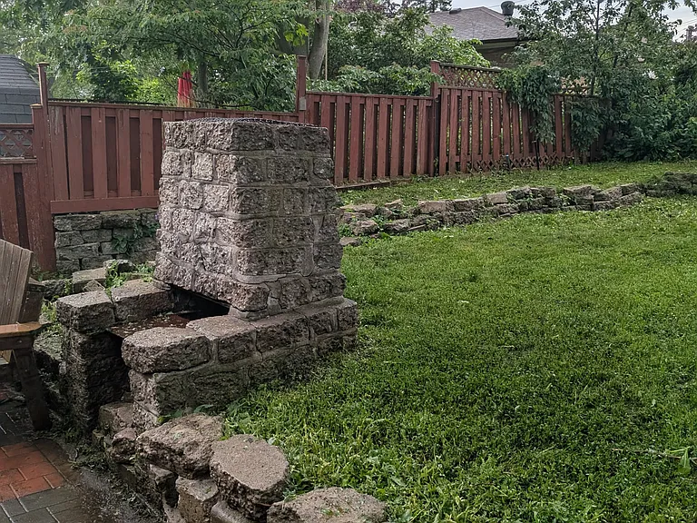 740 Stone St — Photo 16