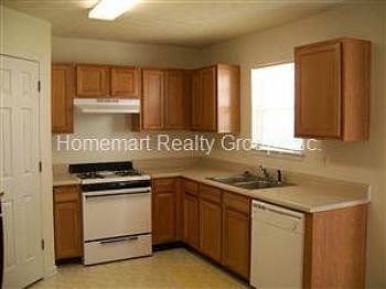 5th image of 374 Village Knoll Dr