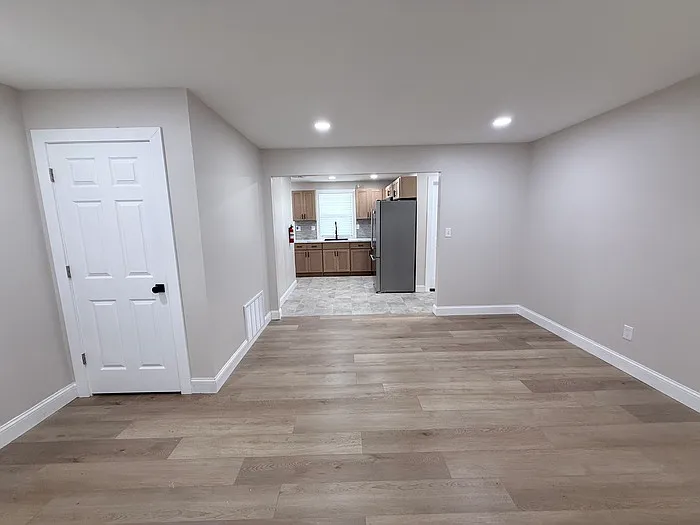 2 bed, 1.0 bath, $1,995 — Photo 4