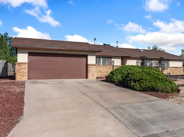 869 Bunker Rd SE, Rio Rancho, NM 87124