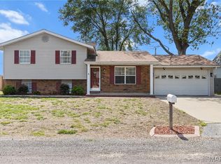 1237 Columbia Rd, Dupo, IL 62239