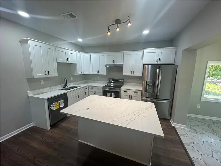 557 Chappell Rd NW — Photo 5