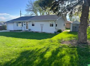 305 Chief St, Cherokee, IA 51012