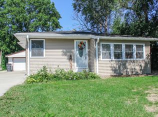 620 16th Pl, Kenosha, WI 53140