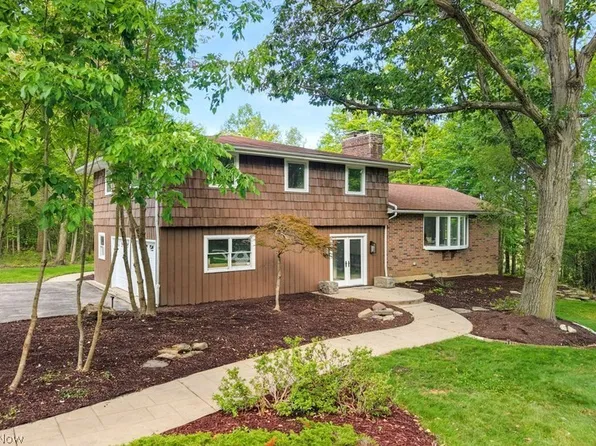 27912 Pergl Rd, Solon, OH 44139