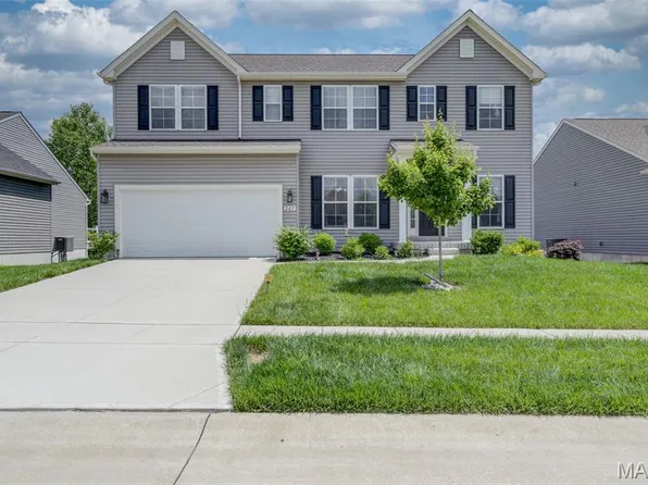 207 Barrington Ridge Ln, Wentzville, MO 63385