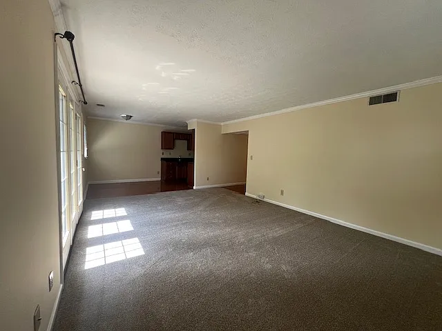 416 Ridgewood Pl — Photo 3