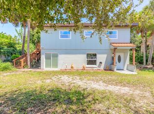 934 N Halifax Ave, Daytona Beach, FL 32118