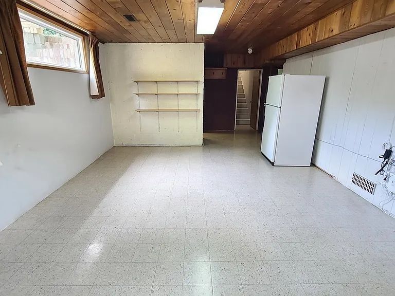 2730 Ash St — Photo 13