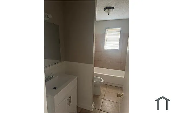 Building Photo - 1429 Todds Creek Cv