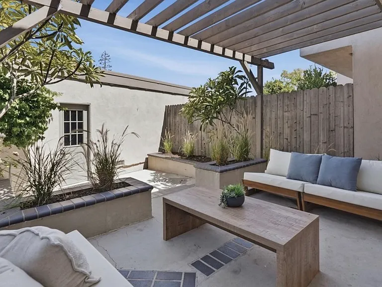 531 W Alton Ave — Photo 17