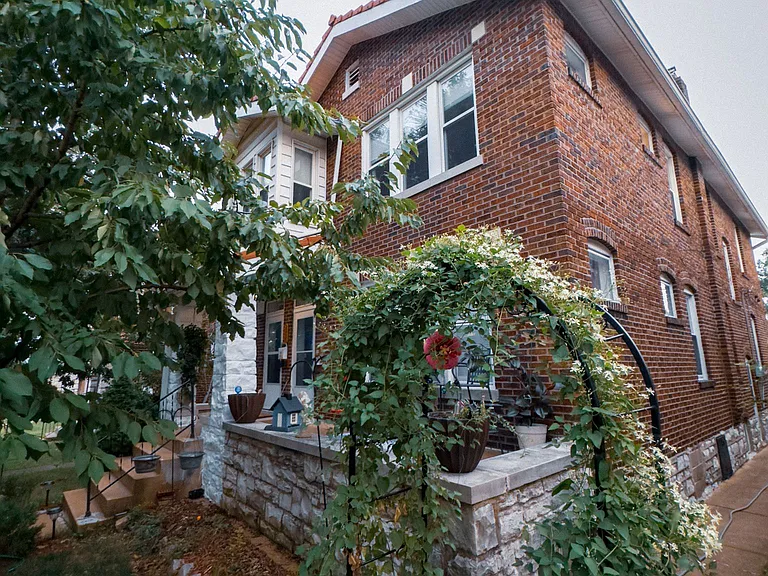 5030 Winona Ave #2F — Photo 17