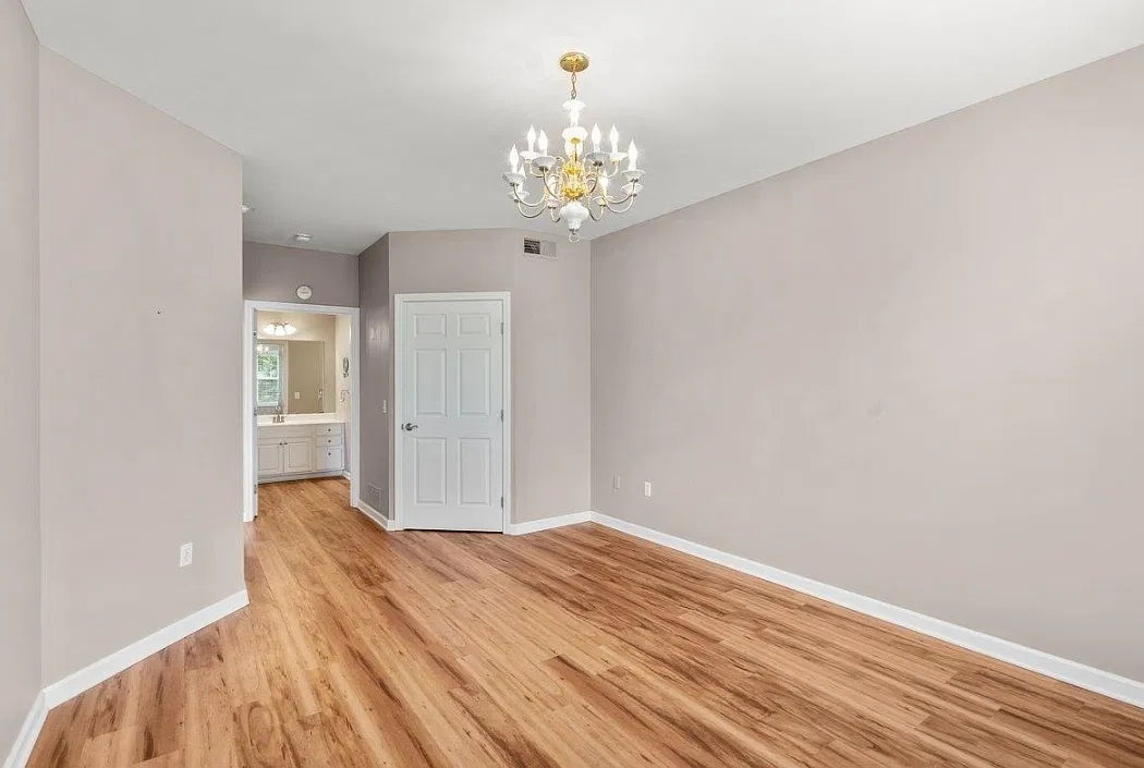 2 bed, 1152 sqft, $2,550 — Photo 1