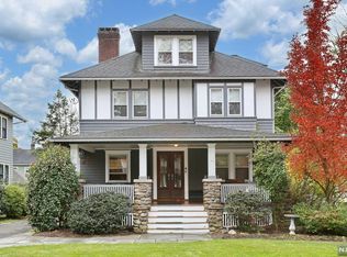 30 Lenox Ave, Ridgewood, NJ 07450