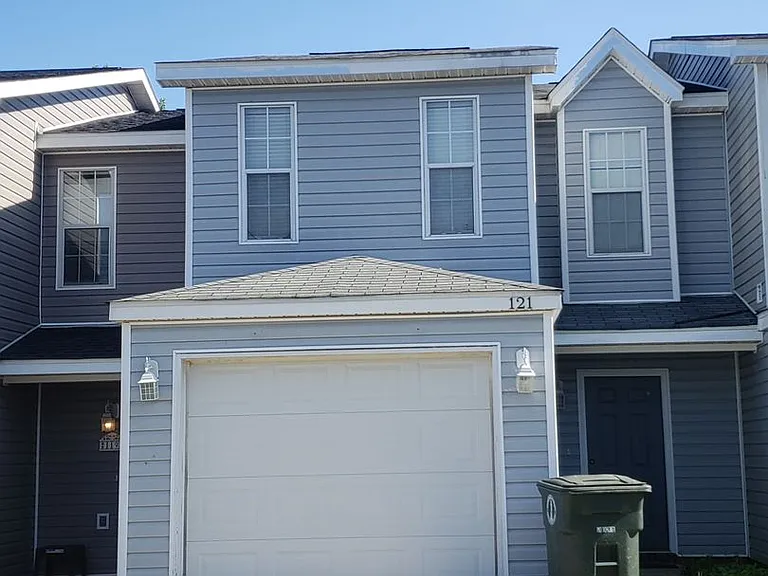 121 Palm Dr — Photo 15