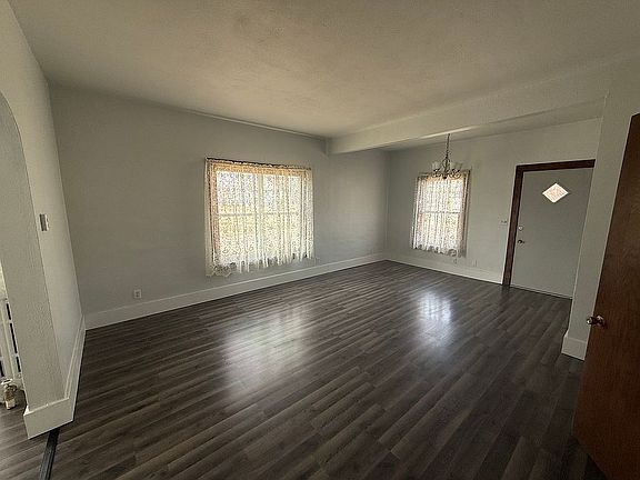 4th image of 802 7th St