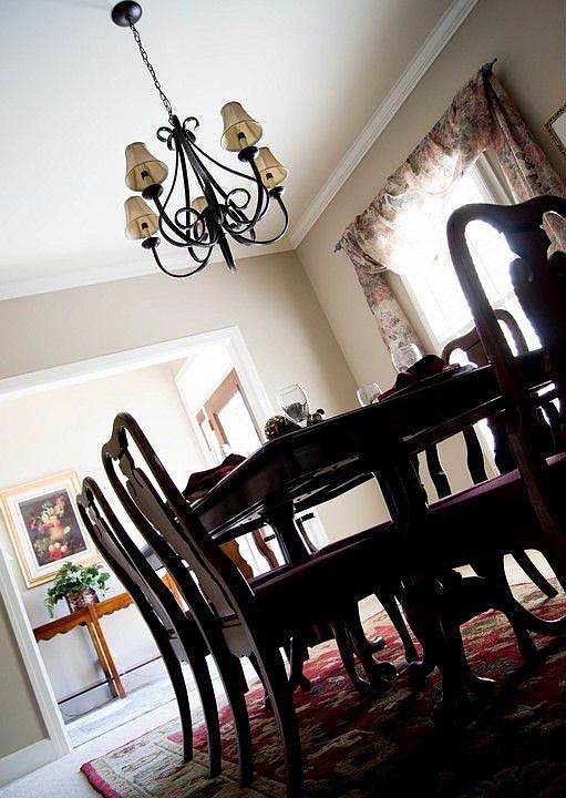 2nd image of 9442 Huntingdon Ct
