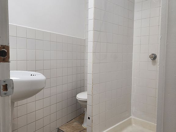 4th image of 140 School St Unit 1N