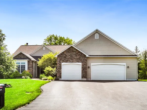 4911 Bulrush Rd, Syracuse, NY 13215