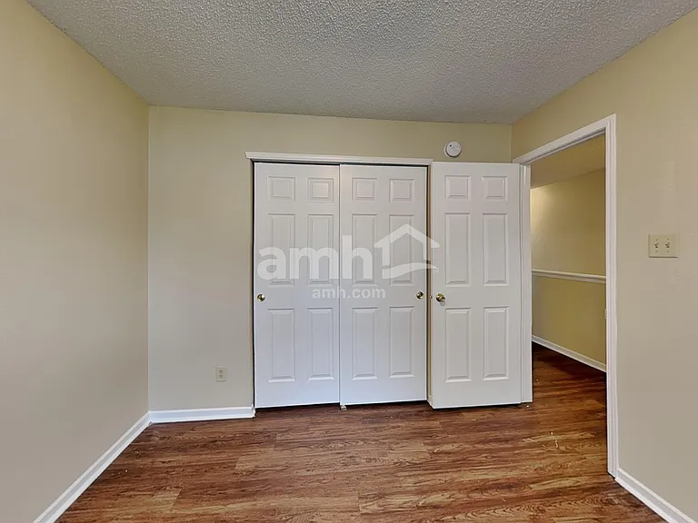 1917 Blue Pine Ln — Photo 19