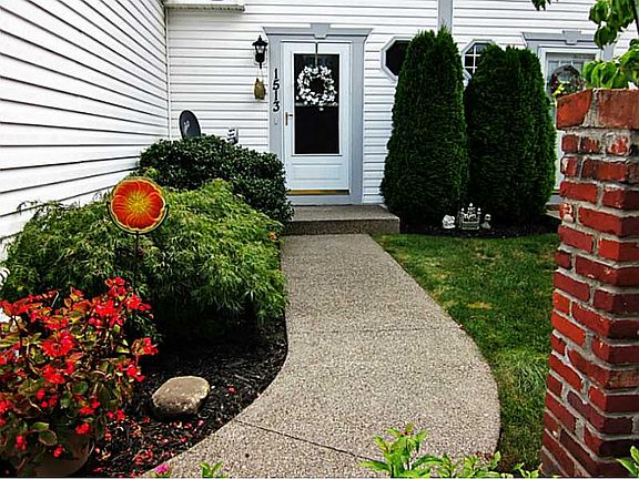 2nd image of 1513 Yorktown Dr