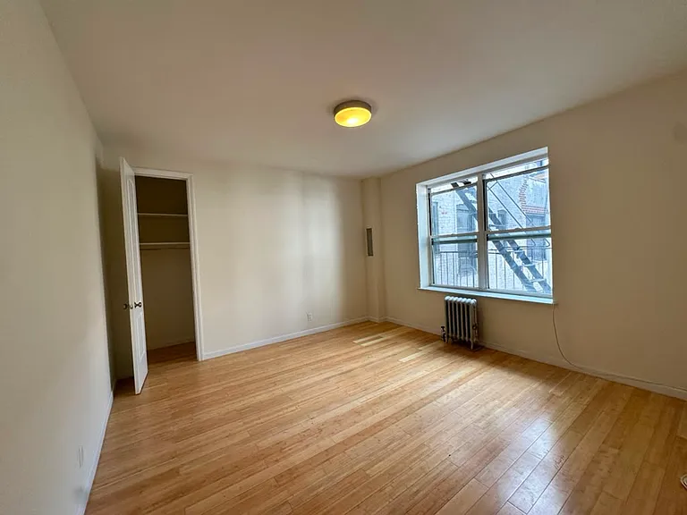 65 Ocean Ave #5D — Photo 1