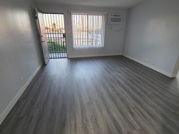 2nd image of 717 Sunset Ave APT C