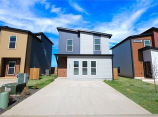 970 Boardwalk Ave, Centerton, AR 72719