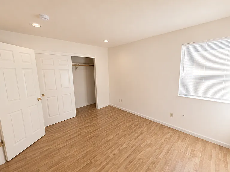 N Sierra Duplex — Photo 17