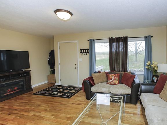 23380 north ave-105