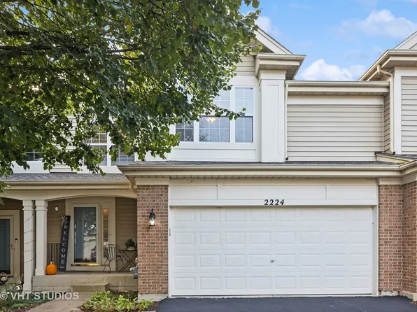2224 Foxmoor Ln, Aurora, IL 60502