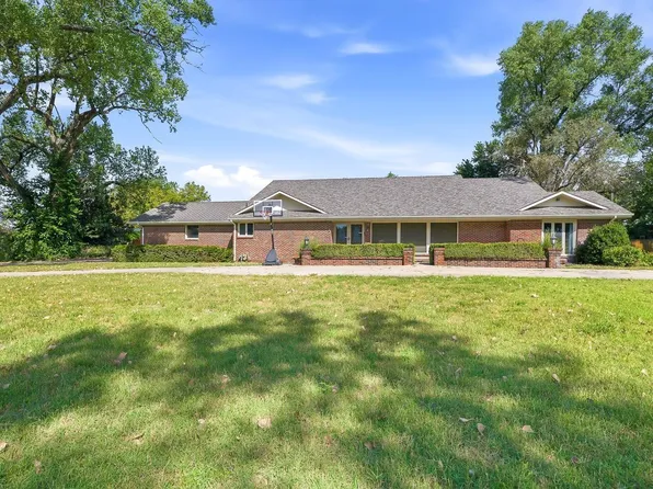 555 S Springlake Ln, Wichita, KS 67230