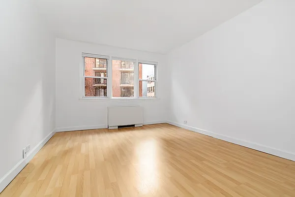 Sold by Compass | media 7