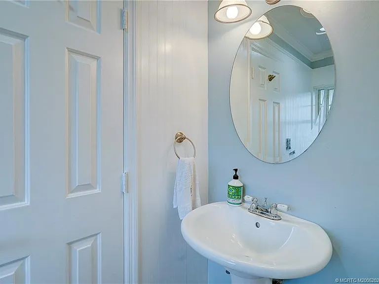 1446 Wyn Cove Dr — Photo 44
