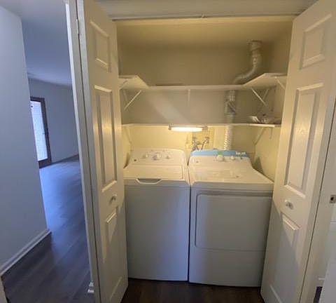 5th image of 414 Jenna Ln N #7C