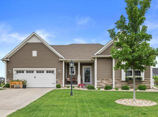 35174 Winnebago COURT, Summit, WI 53066