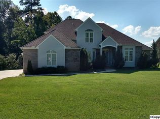 1131 Signal Point Rd, Guntersville, AL 35976