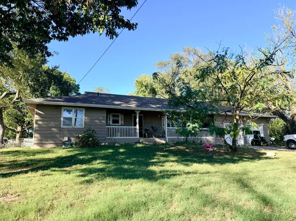 237 W School Street, Everton, MO 65646