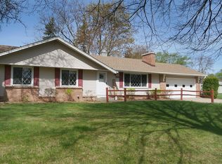 164 Linden Dr, Apple Valley, MN 55124