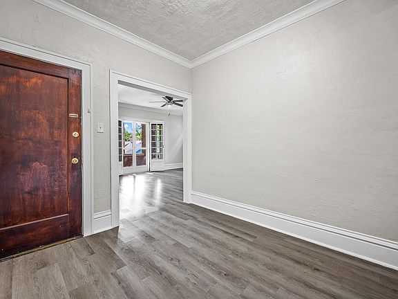 2nd image of 1201 N Underhill St APT B