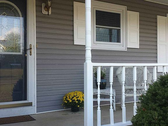 3rd image of 108 Wilma Dr