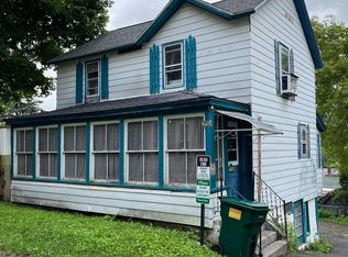 252R Walnut St, North Adams, MA 01247